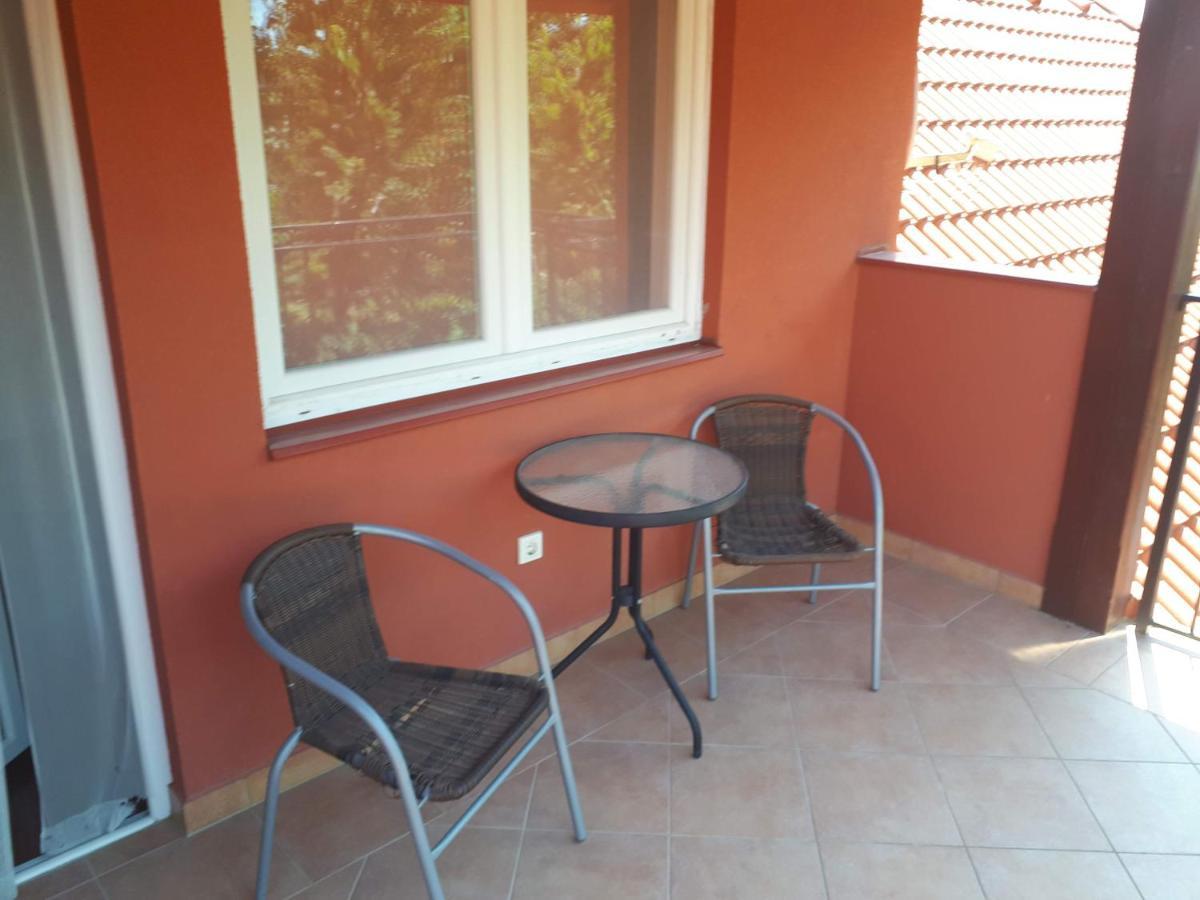 Ferienhaus Judit Alsoors Ngoại thất bức ảnh