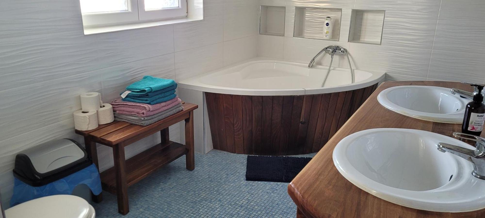 Ferienhaus Judit Alsoors Ngoại thất bức ảnh